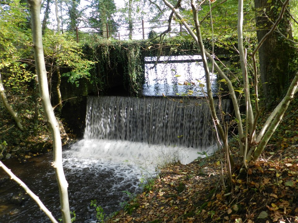 chute d'eau motte - Copie